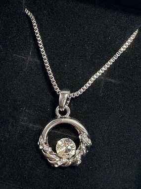 Silver Plated Clear Cubic Zirconia Crystal Circle Pendant Dainty Necklace